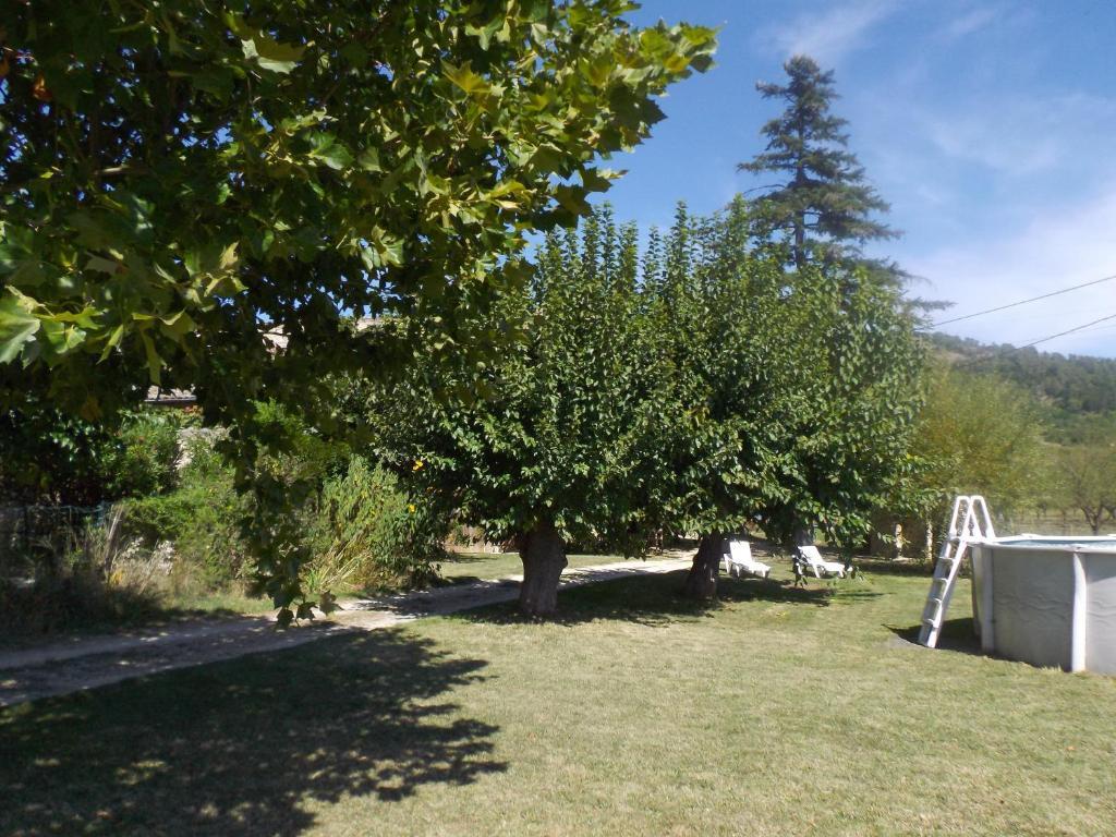 فالون بون دارْك Chambres D'Hote Les Jardins De Prasserat المظهر الخارجي الصورة