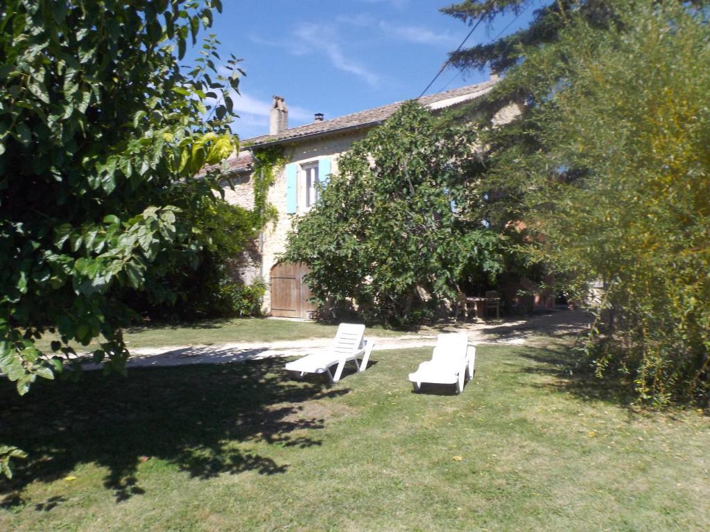 فالون بون دارْك Chambres D'Hote Les Jardins De Prasserat الغرفة الصورة